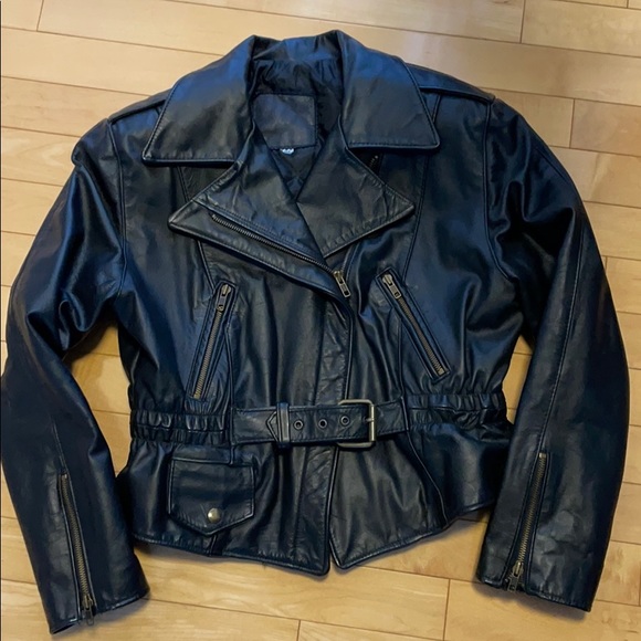 Vintage Jackets & Blazers - ♥️Vintage♥️ black leather women’s jacket